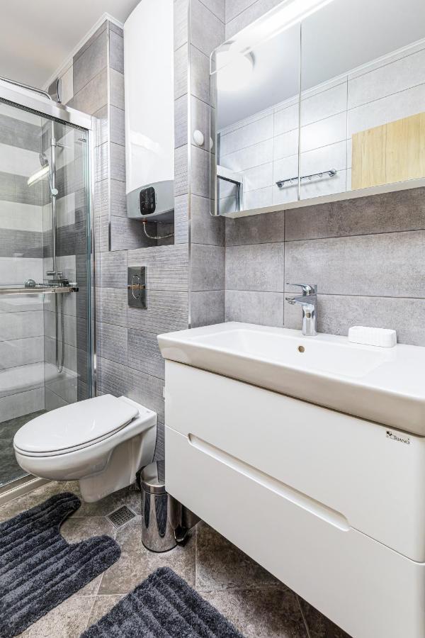 Stylish 1Bd Flat With A Parking Spot By Flat Mаnager Lejlighed Plovdiv Eksteriør billede